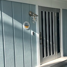 Sleek-Plantation-Shutters-and-Roller-Shades-in-the-Florida-Keys 15